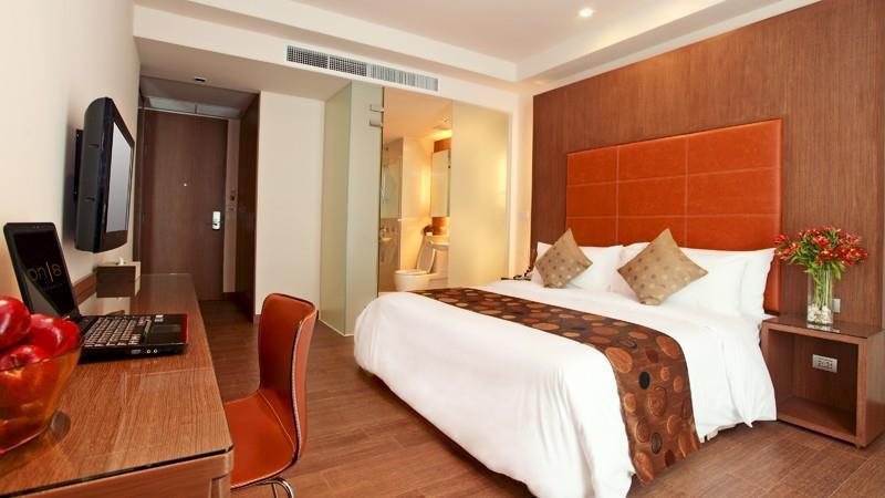 On 8 Sukhumvit Nana Bangkok By Compass Hospitality Hotel Room photo